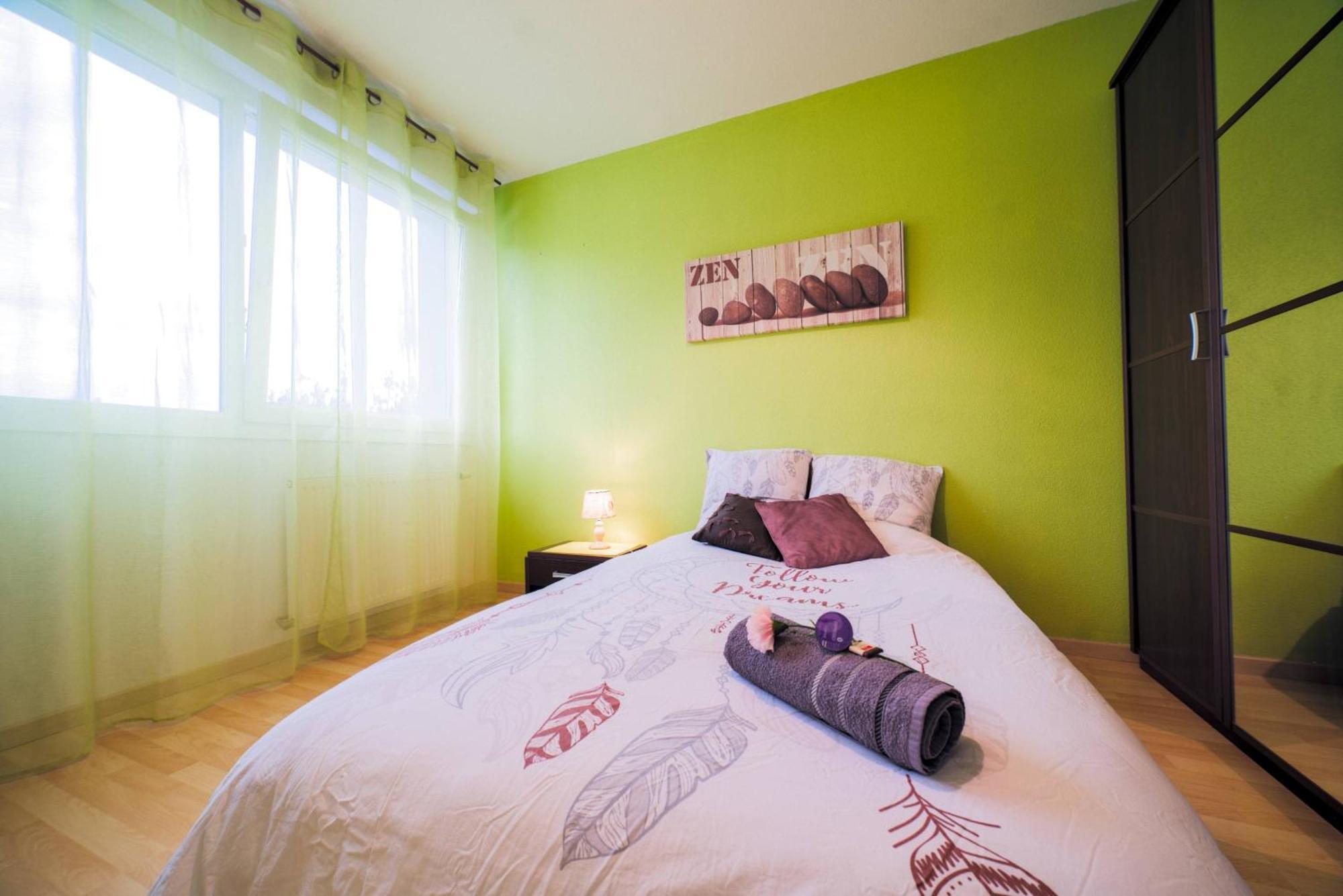 Appartement Lumineux, 80M², Proche Des Vosges Thann Bagian luar foto